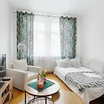 Spacious By Bookinghost Kołobrzeg