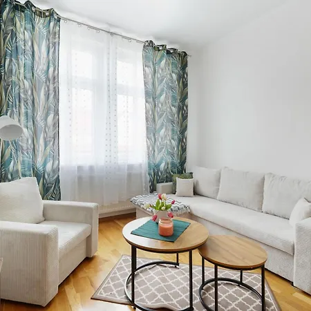 Spacious By Bookinghost Apartment *