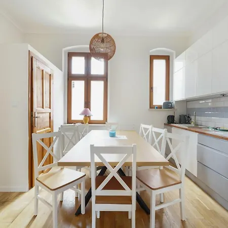 Spacious By Bookinghost * Kolobrzeg