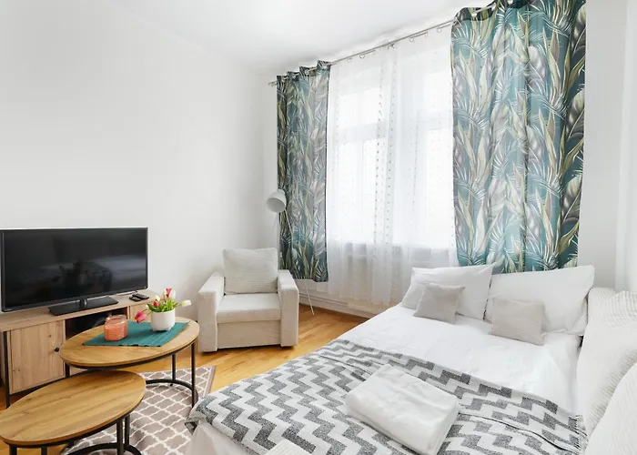 Spacious By Bookinghost