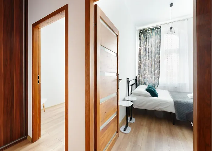 Spacious By Bookinghost Apartment *