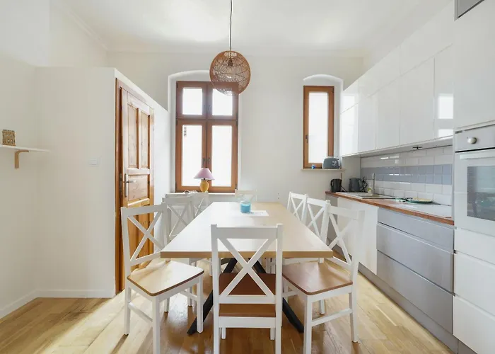 Spacious By Bookinghost * Kolobrzeg