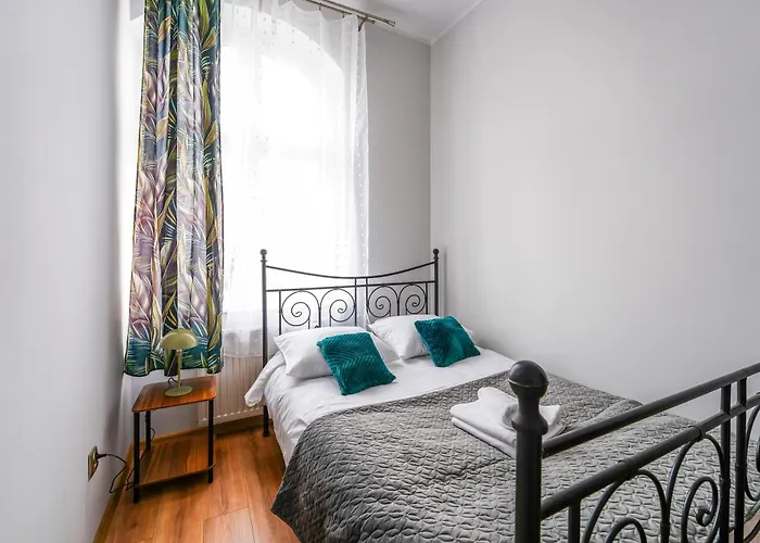 Spacious By Bookinghost Apartment *